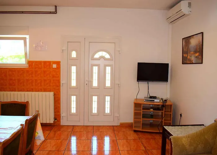 Apartman Near In Malinska-insel Krk 51543 Malinska