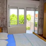 Near In Malinska-insel Krk 51543 דירה